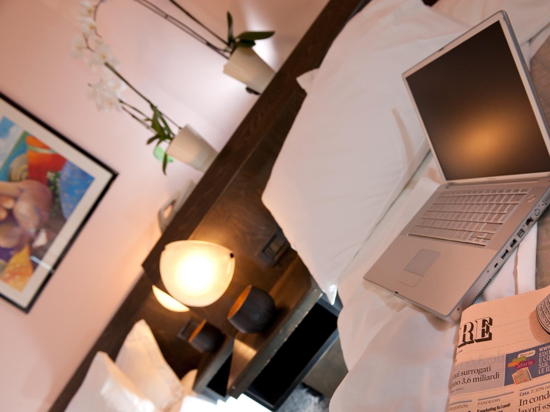 กอมตูร์ โฮเทล Hotel บินาสโก ภายนอก รูปภาพ